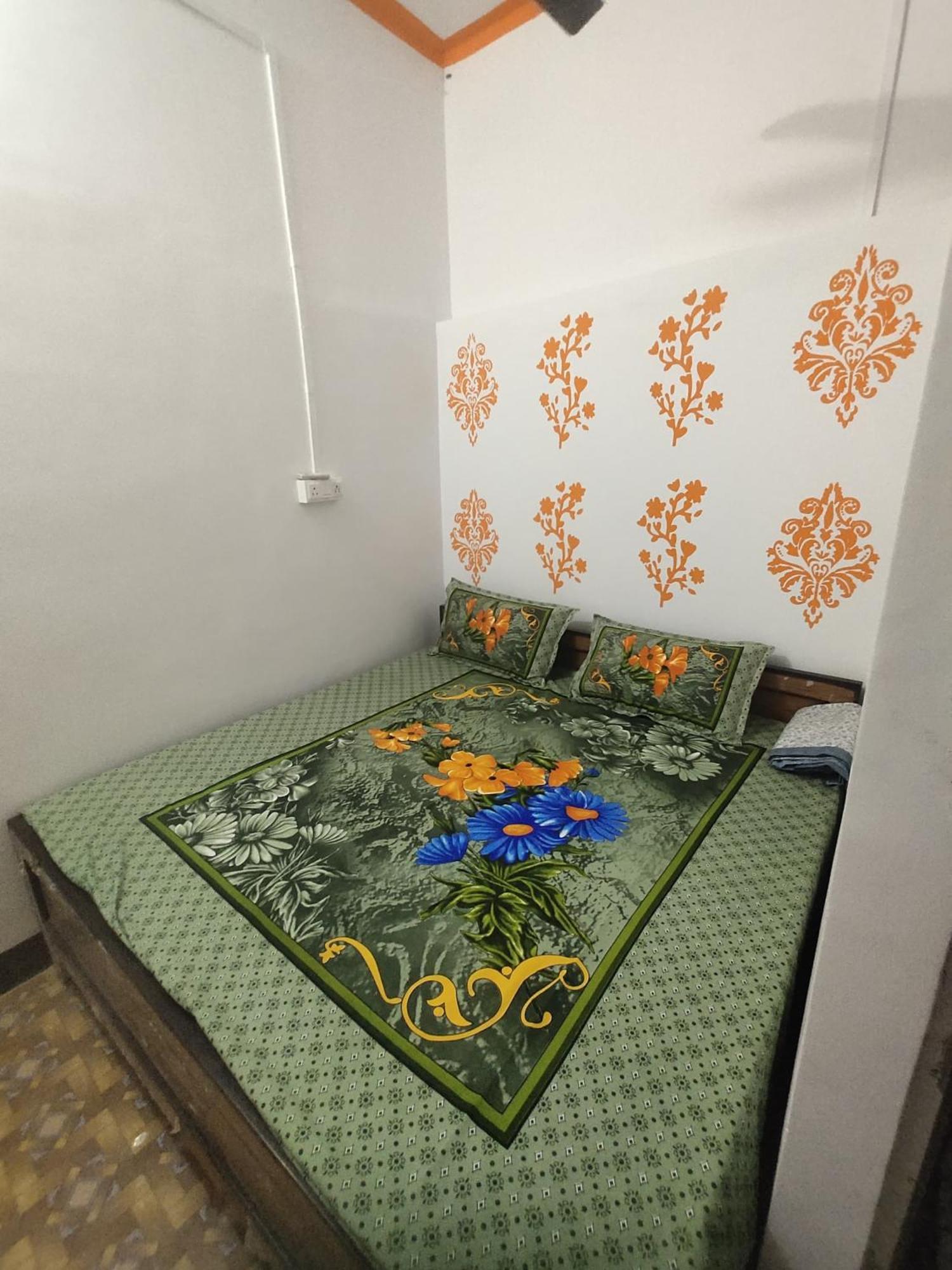 Awadh Guest House Ayodhya Exterior foto